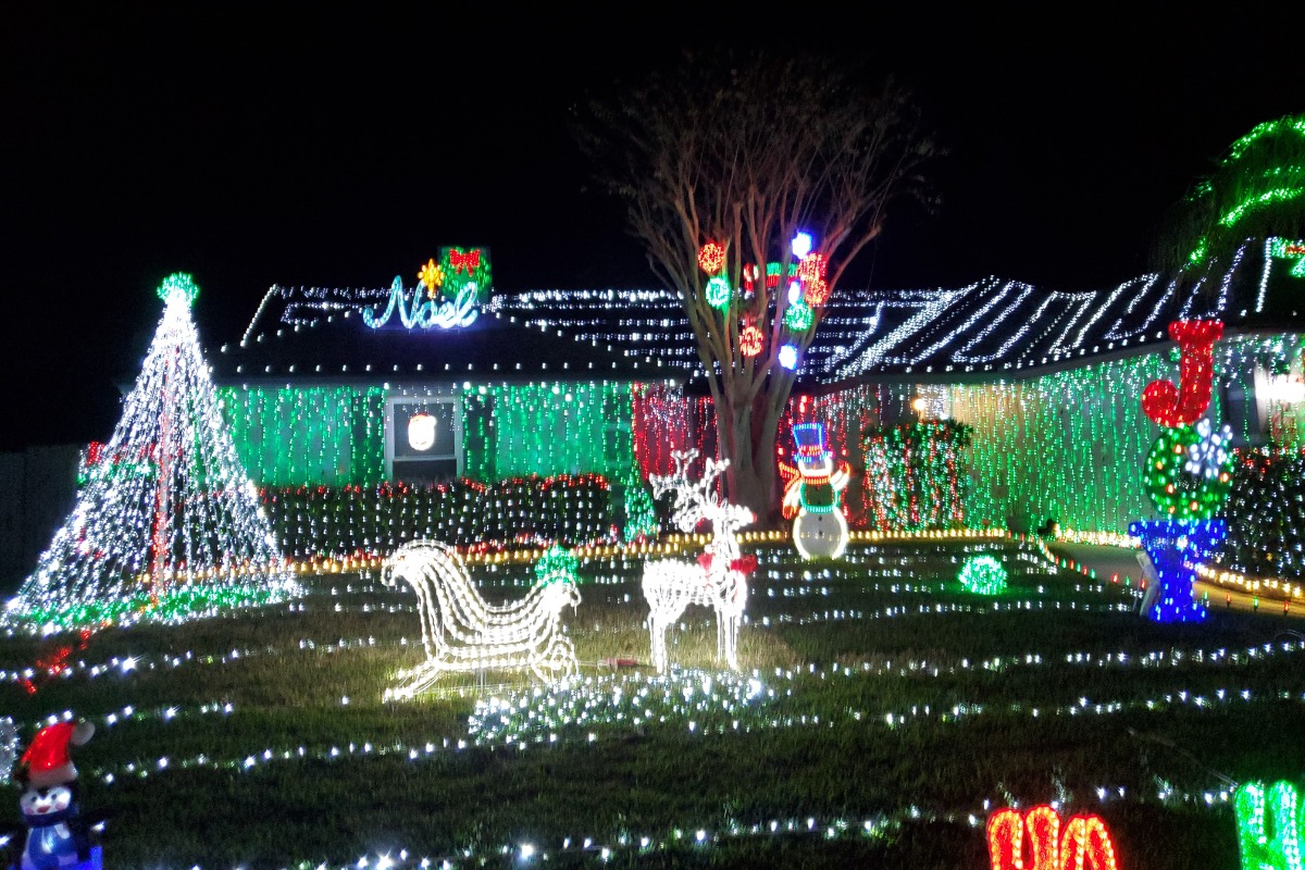 Christmas light display in Oviedo, FL