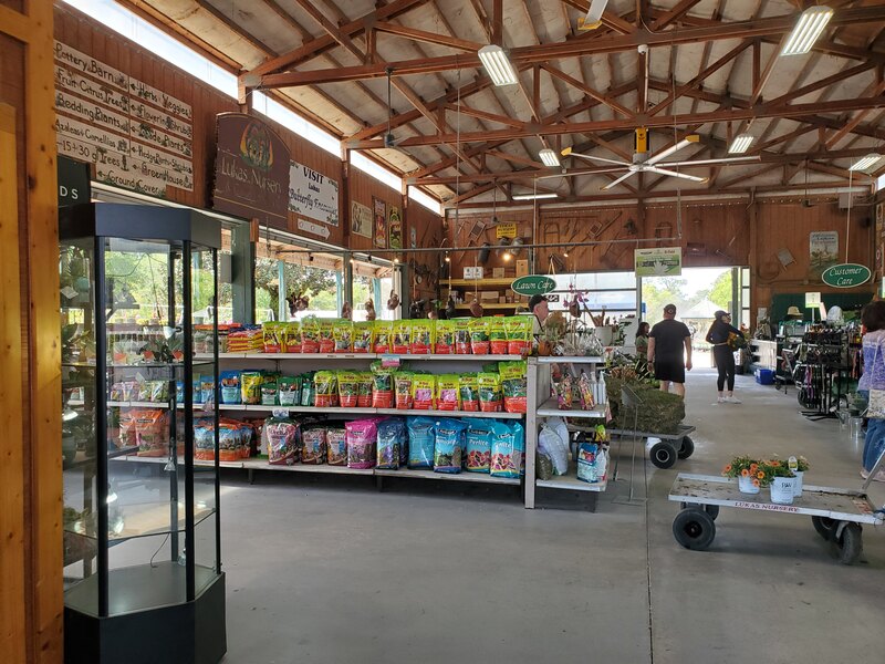 Building with checkout area at Lukas Nursery in Oviedo, FL