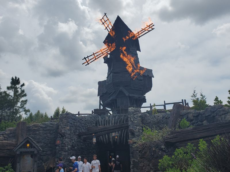 Burning Blade Tavern at Epic Universe