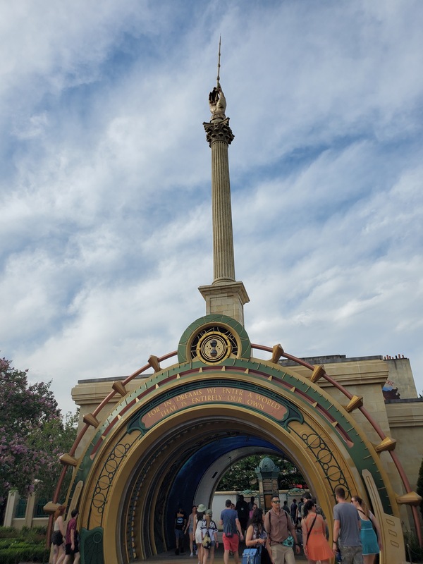 Harry Potter - Ministry of Magic portal at Epic Universe